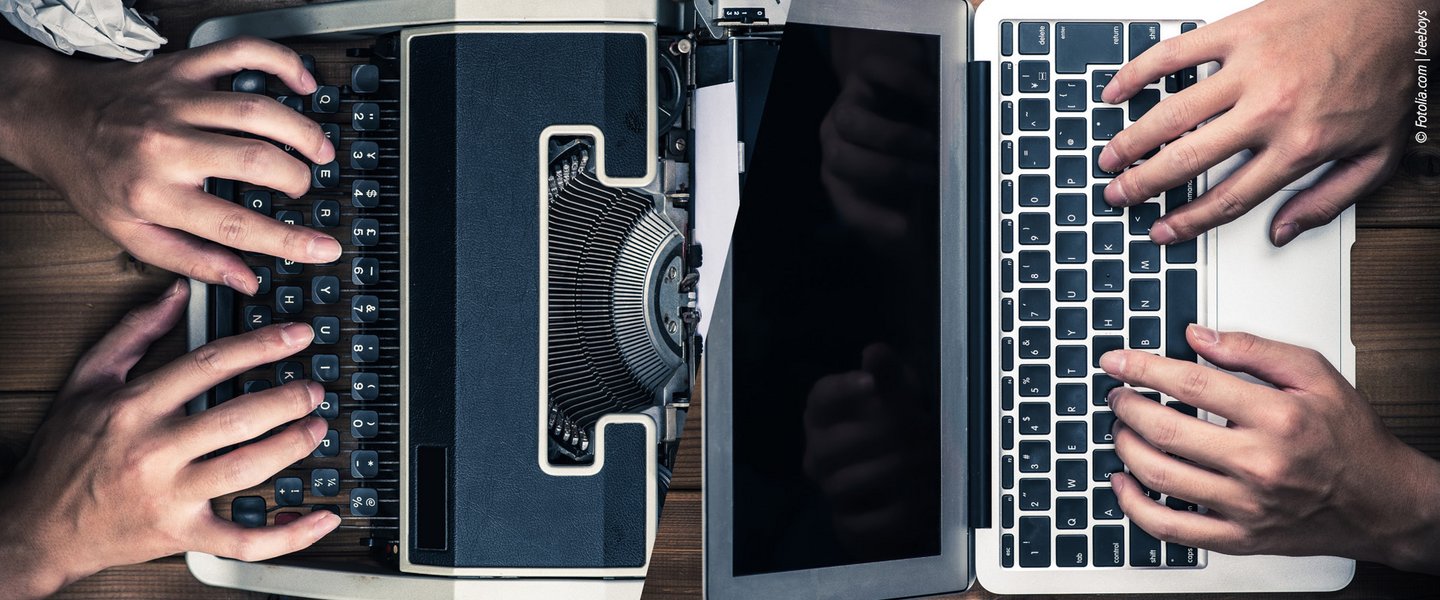 Analog vs digital: typewriter vs laptop