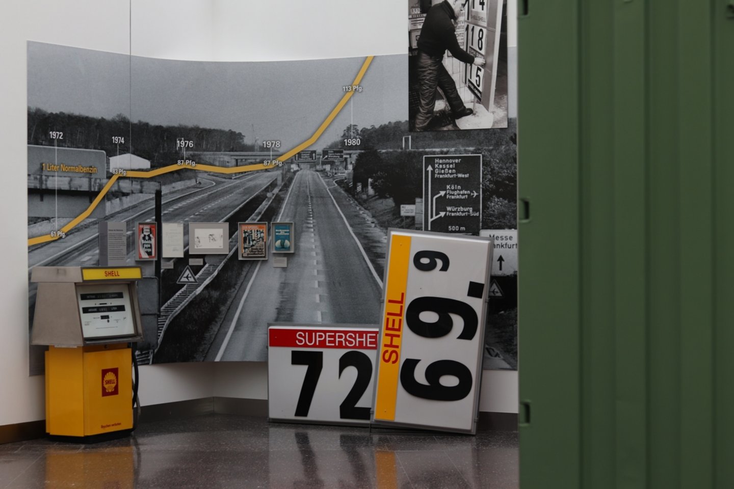 Part of the exhibition of the Haus der Geschichte about gas stations