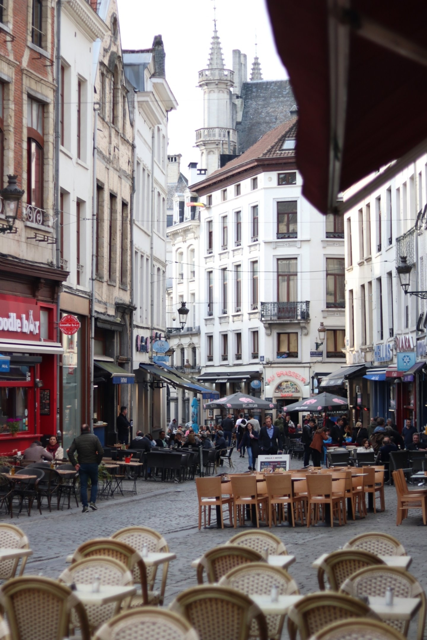 Street in Brussel, with many cafes and restaurants