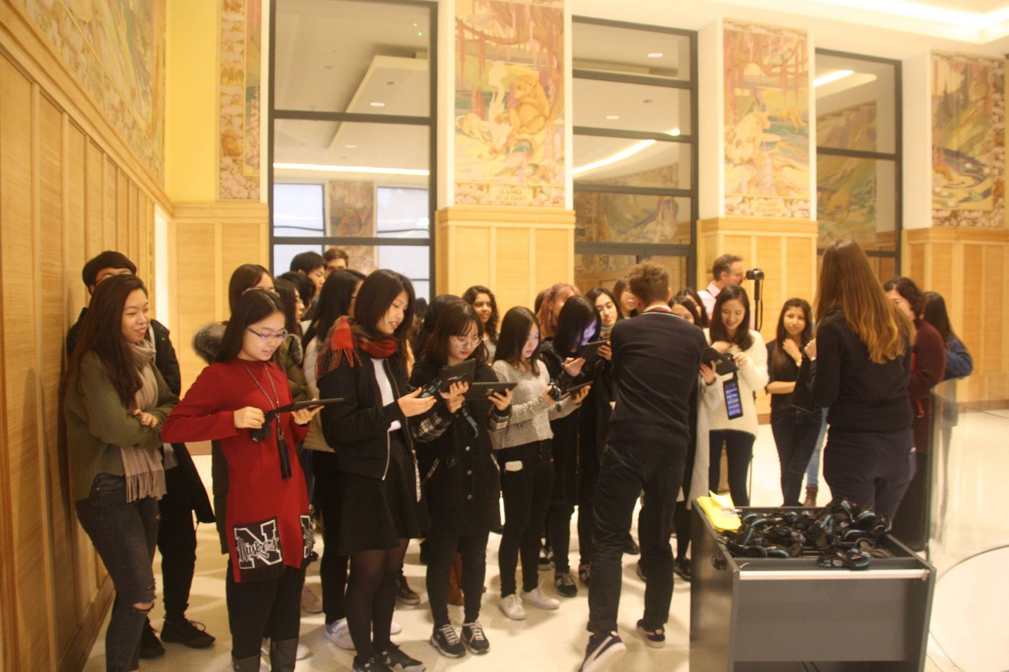 Students during an Interactive tour of the museum (The House of European History)