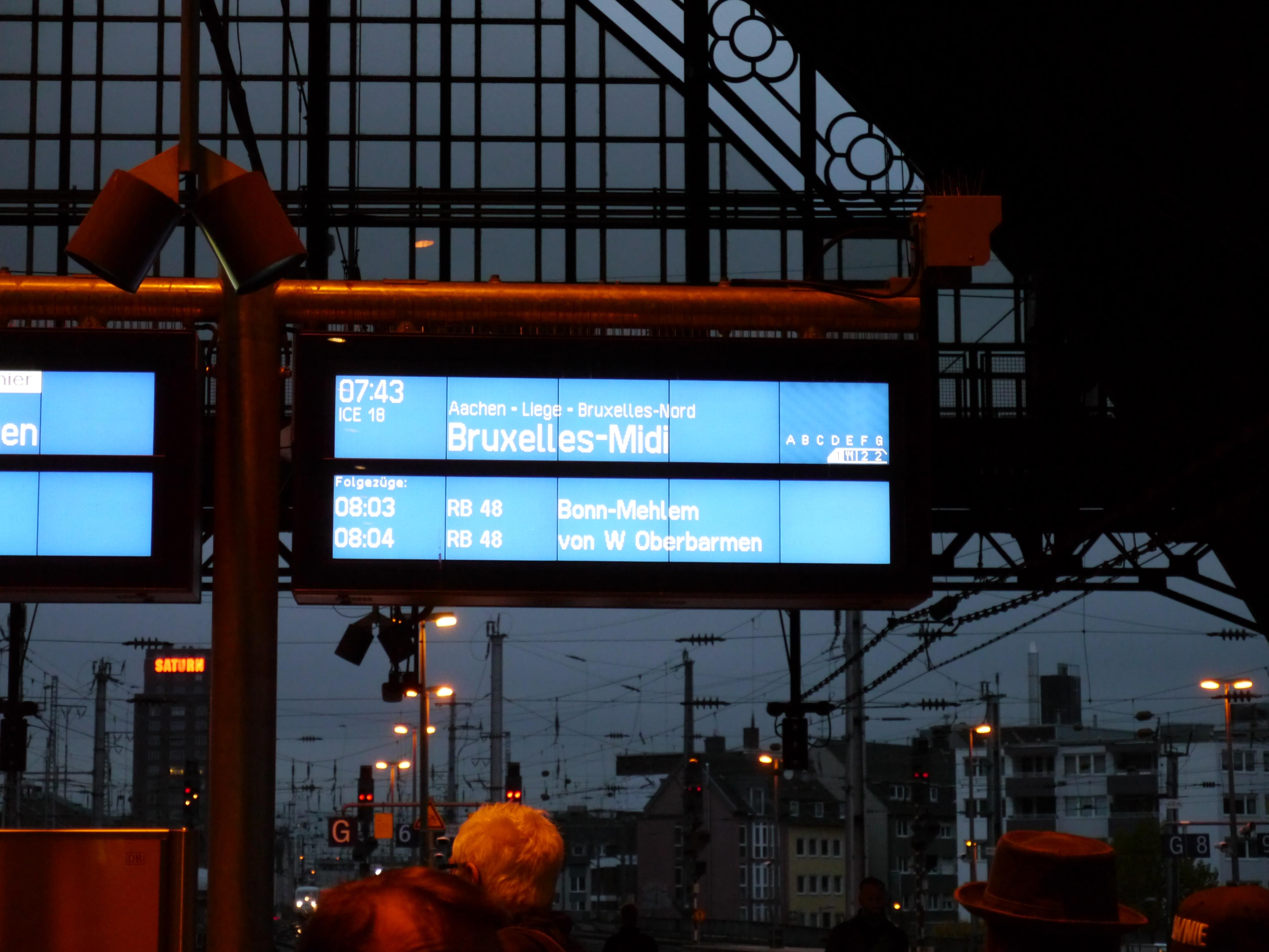 Display of the train to Brussels at the main station of Cologne.